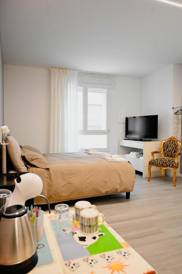 Cozy Studio Downtown Appartement Bassano del Grappa Buitenkant foto